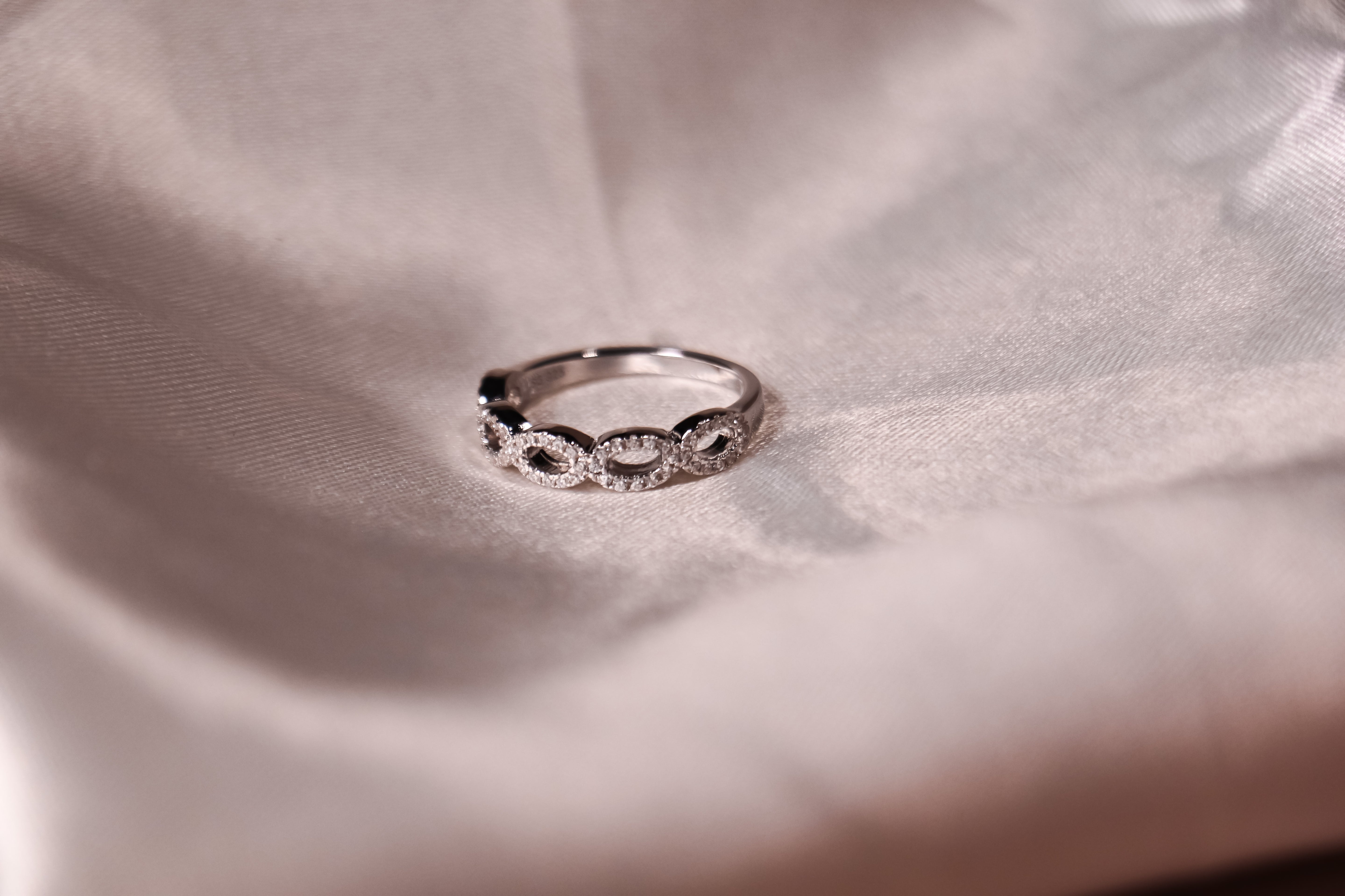 Infinity Glimmer Band