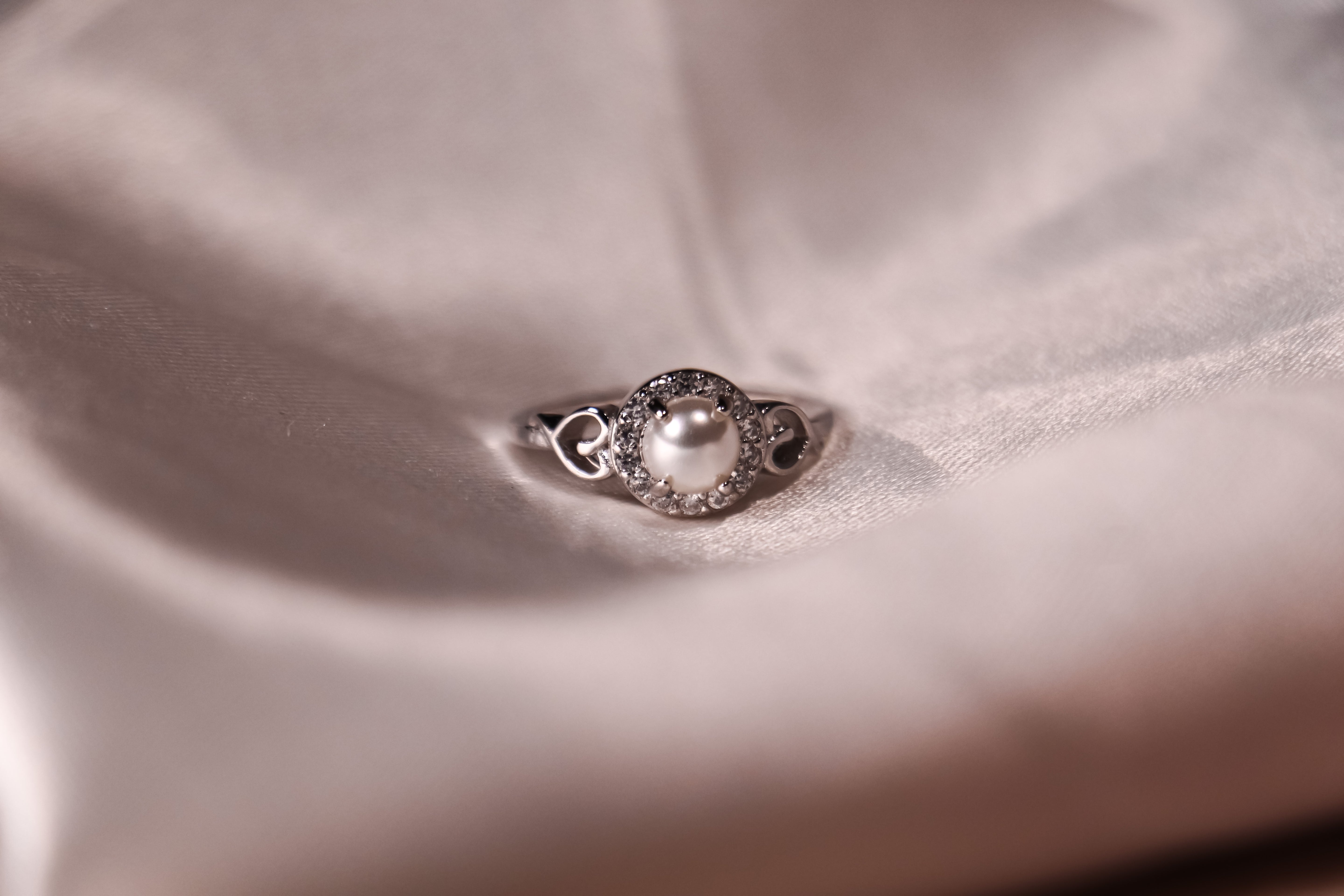 Luna Pearl Halo Ring