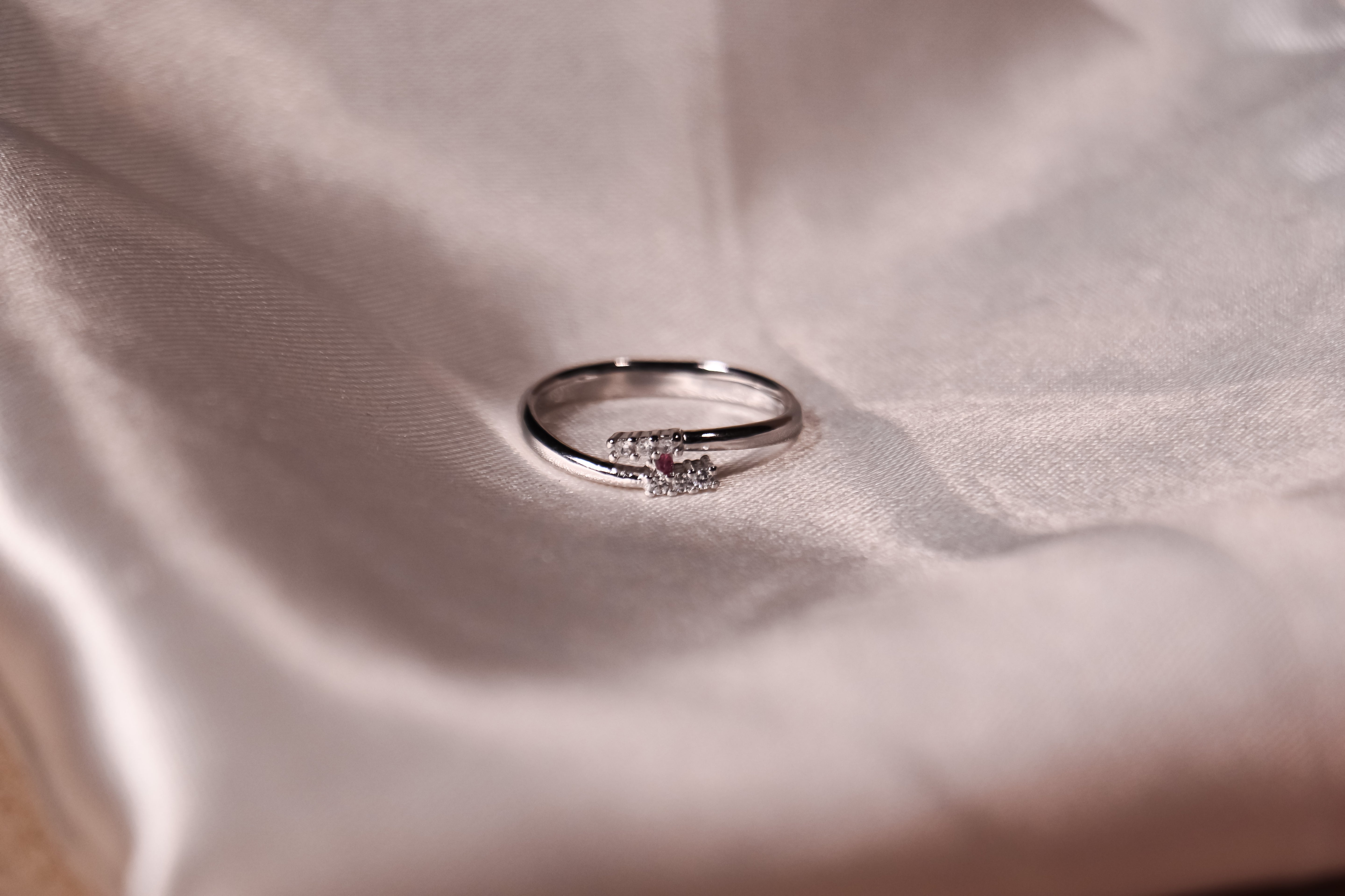 Petite Spark Curve Ring