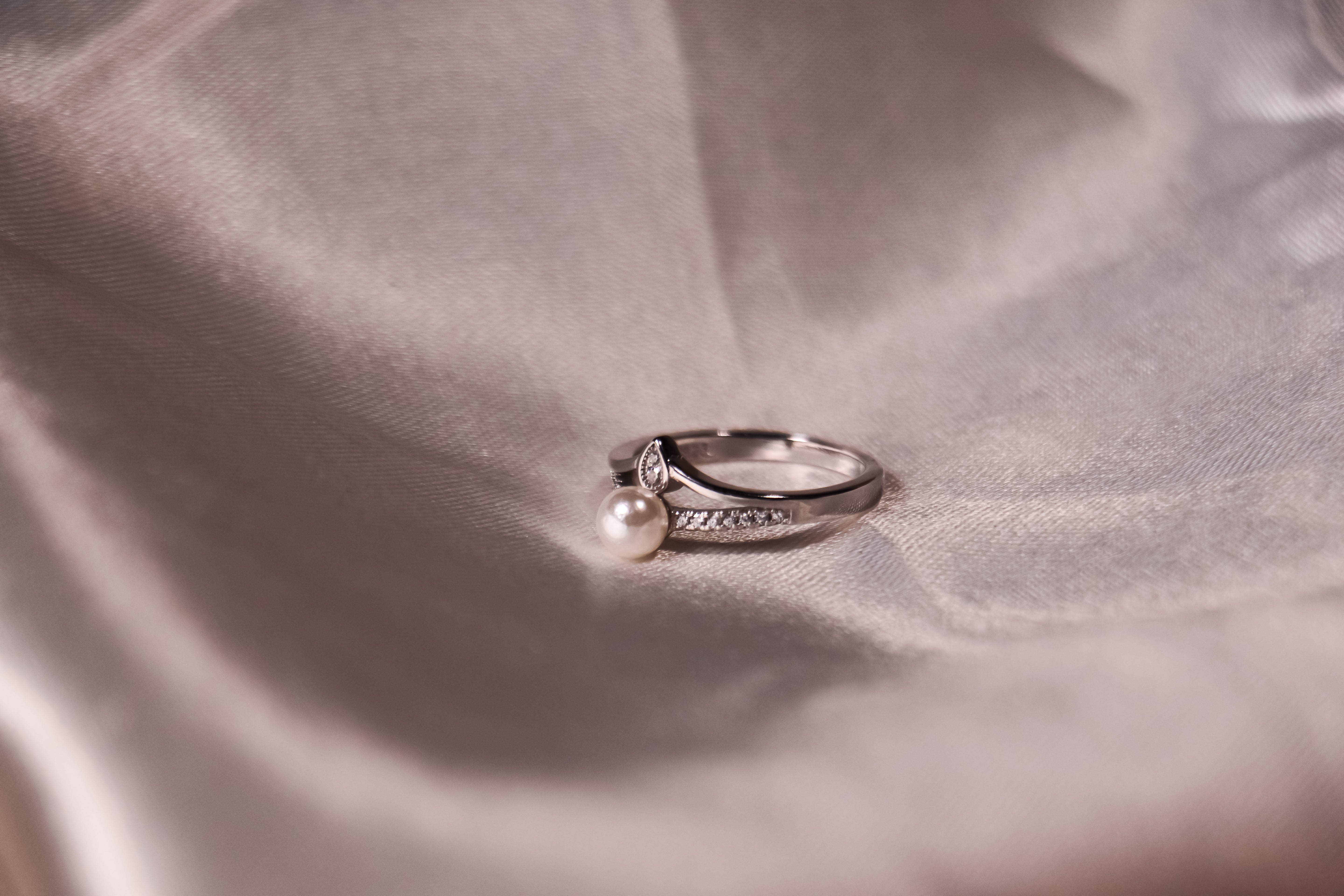 Pearl Petal Whisper Ring
