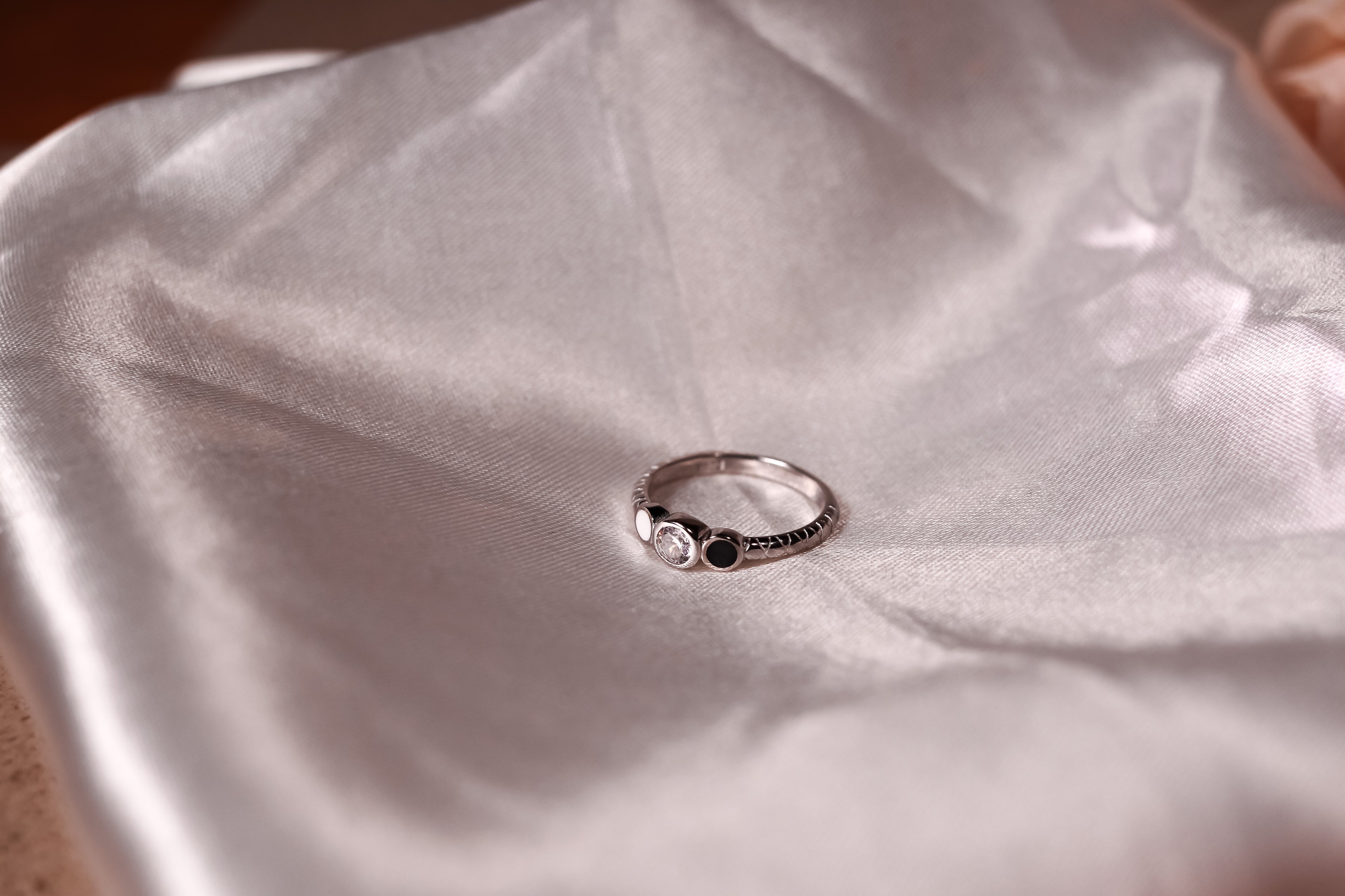 Noir Orbit Trio Ring
