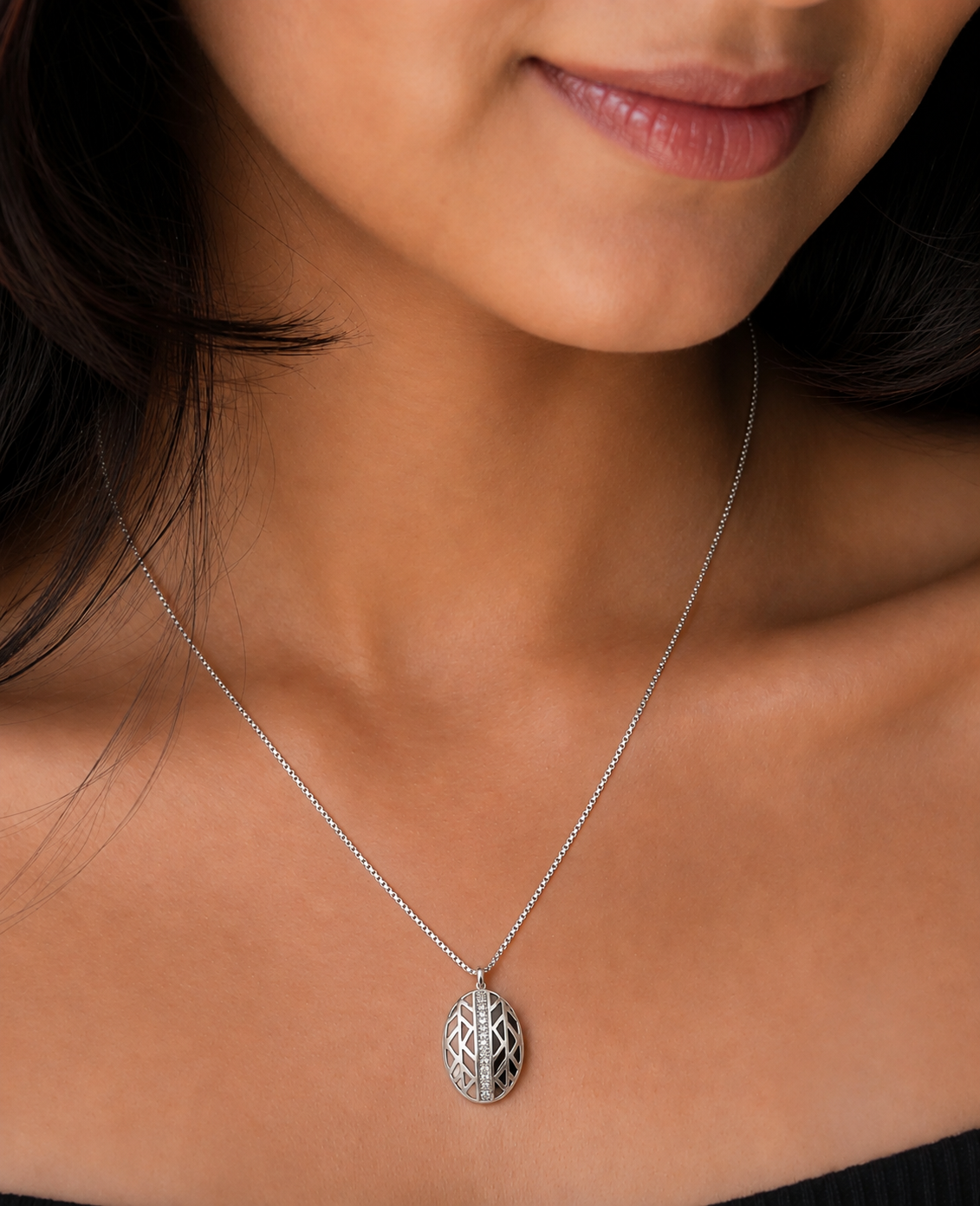 Elegant Sterling Silver Pendant Necklace
