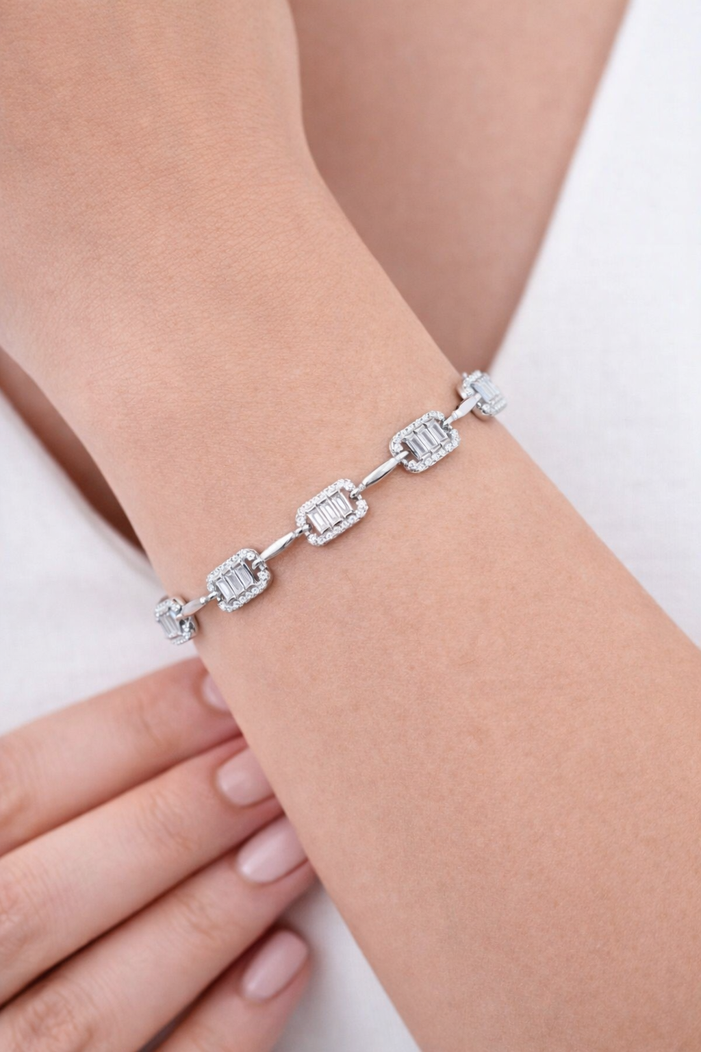 Baguette Bar Link Bracelet