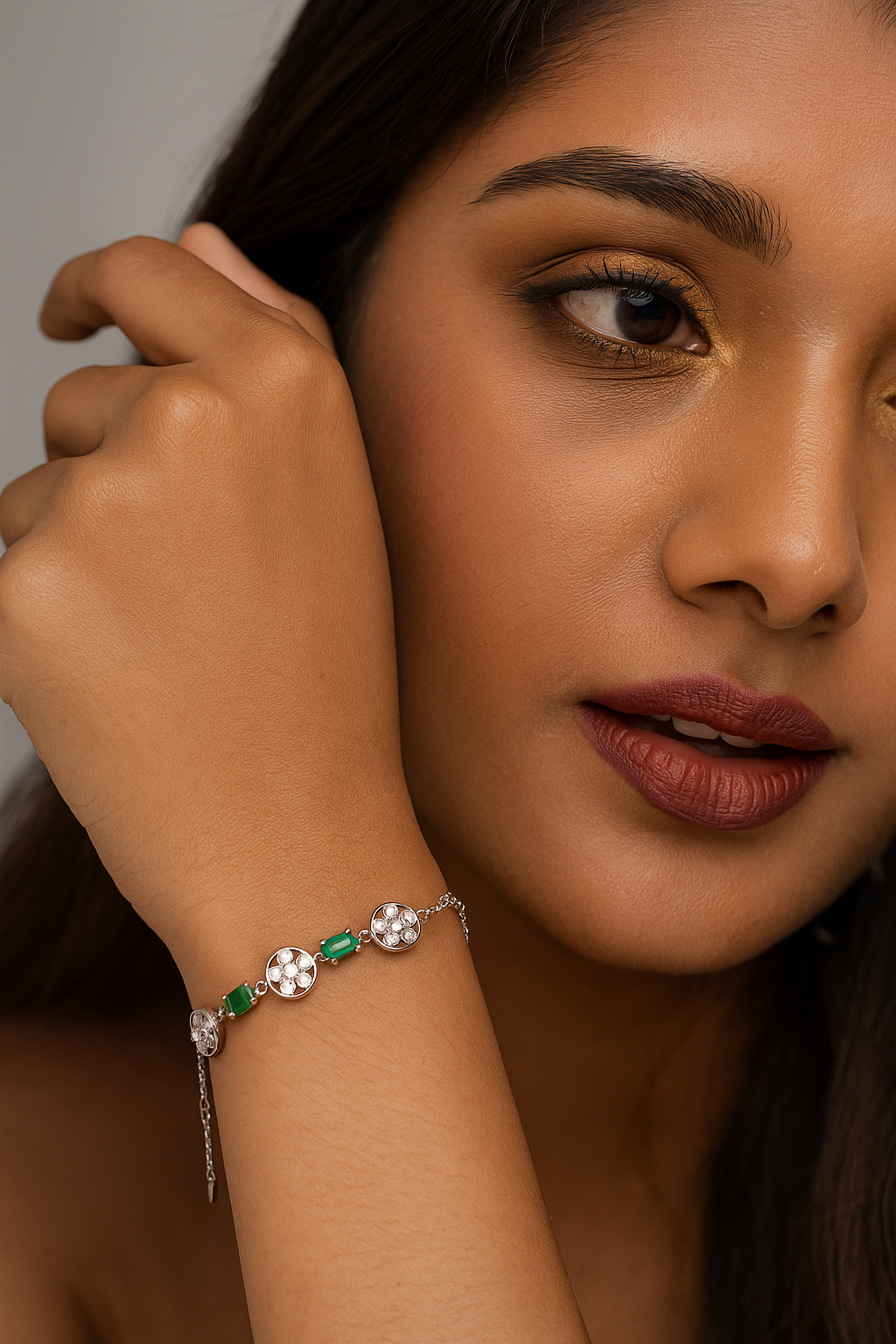 Green Stone Floral Disc Bracelet