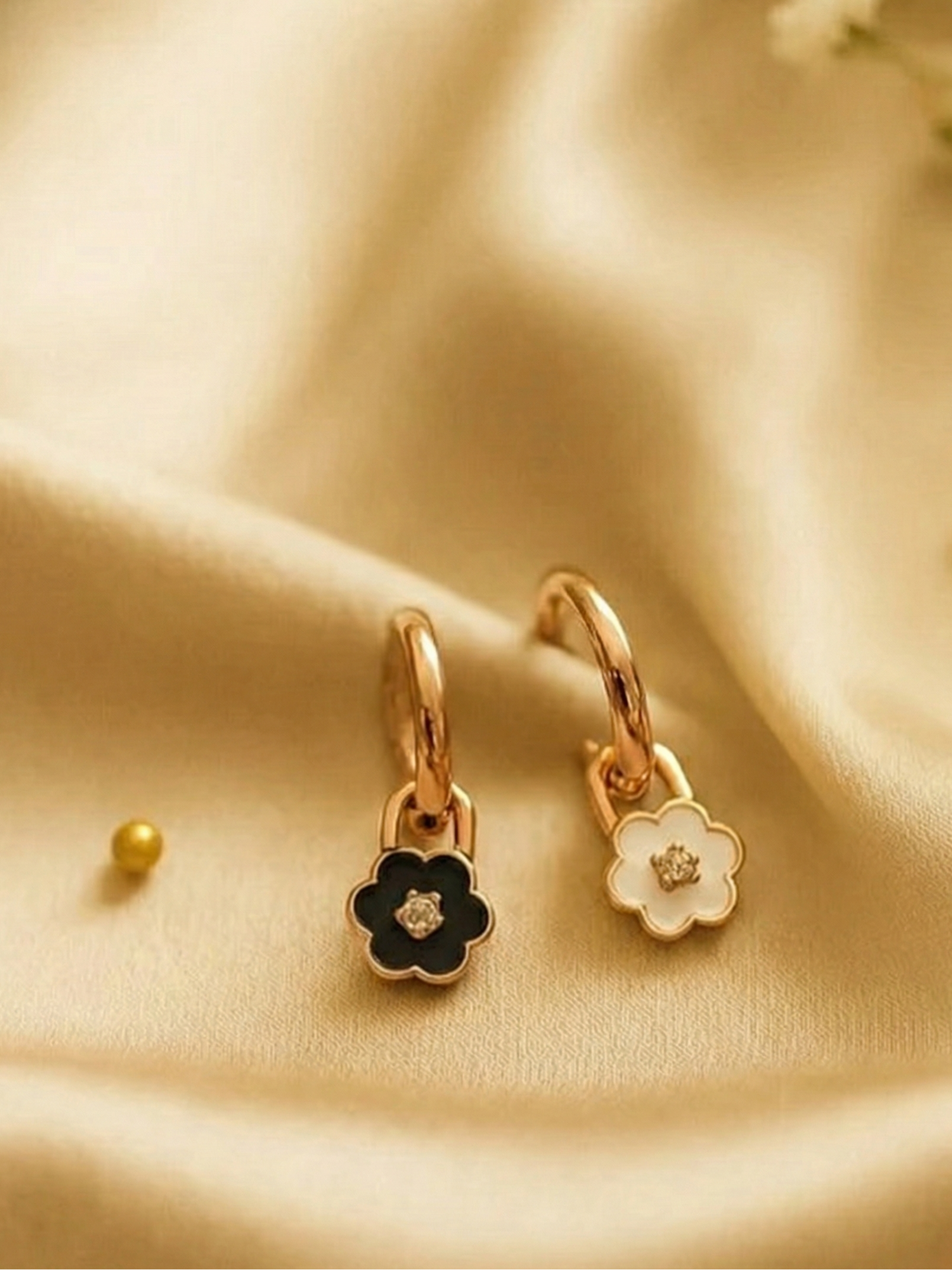 Dual-Tone Mix & Match Floral Hoops