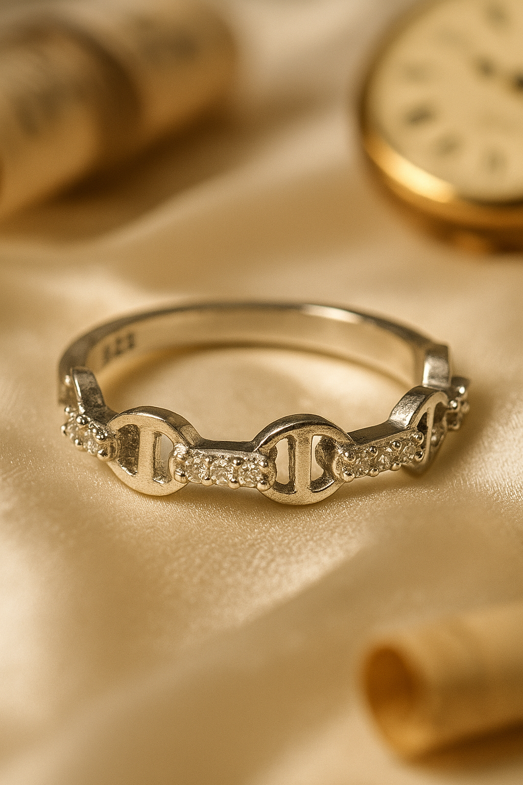Luxe Link Pavé Ring