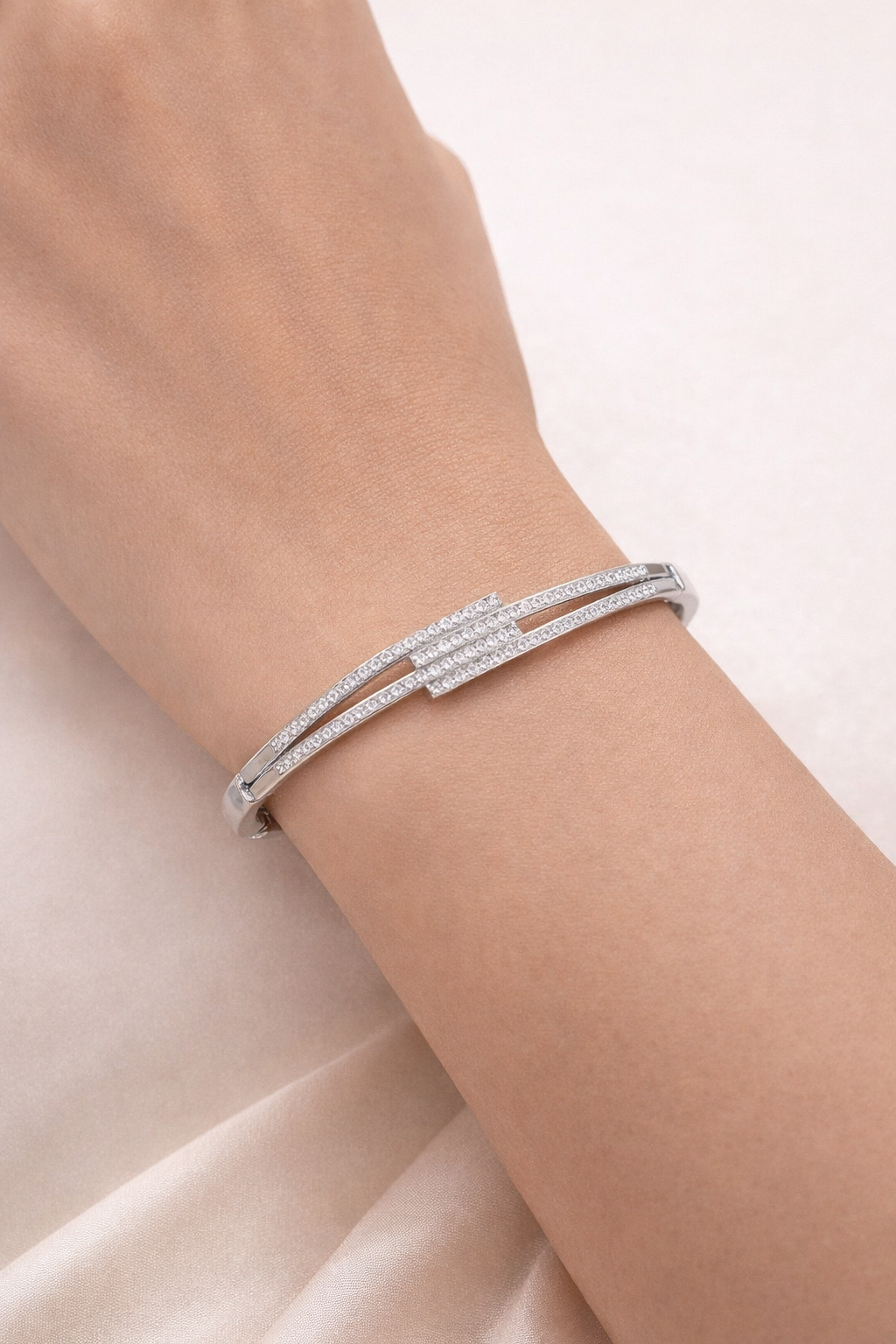 Linea CZ Open Silver Kada
